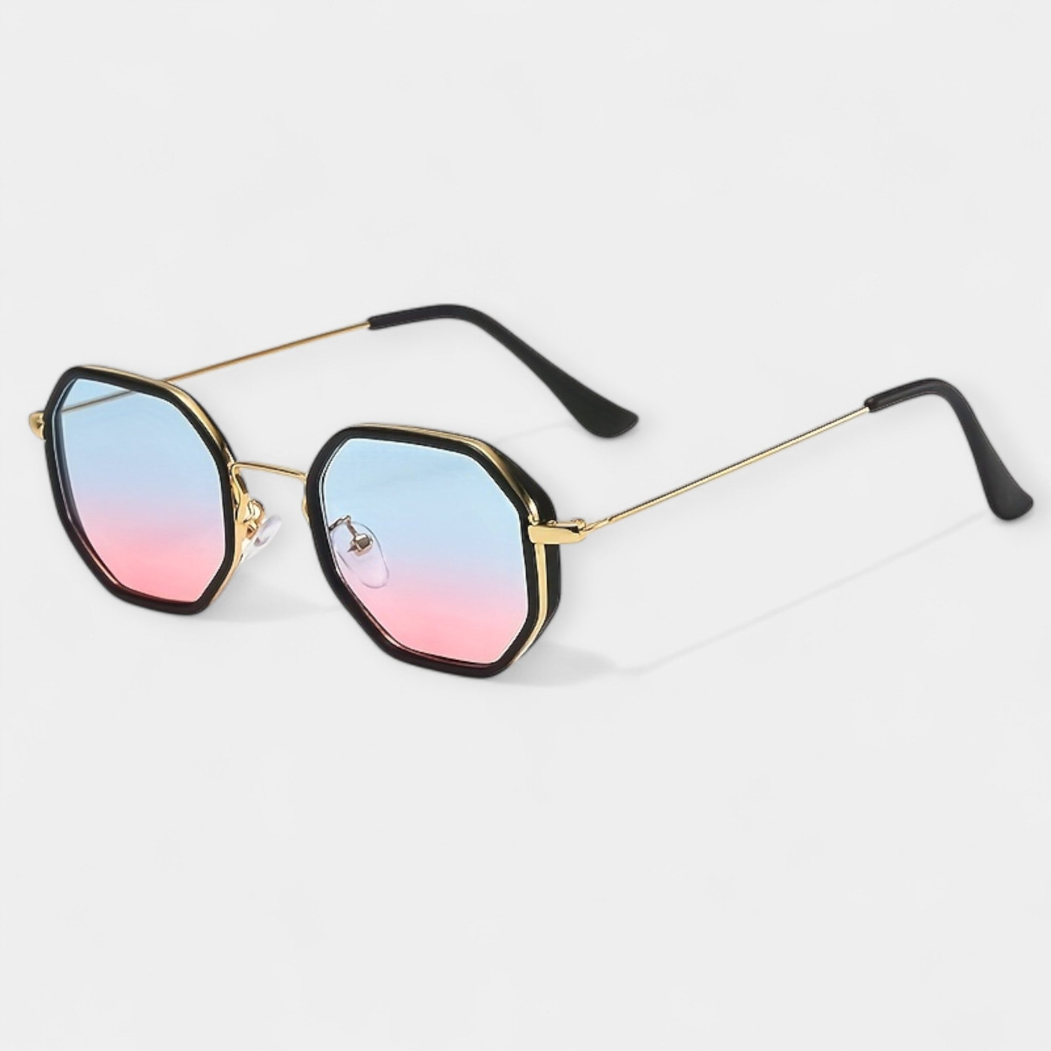 Ilona | Modern, kényelmes, tükröződésmentes szemüveg