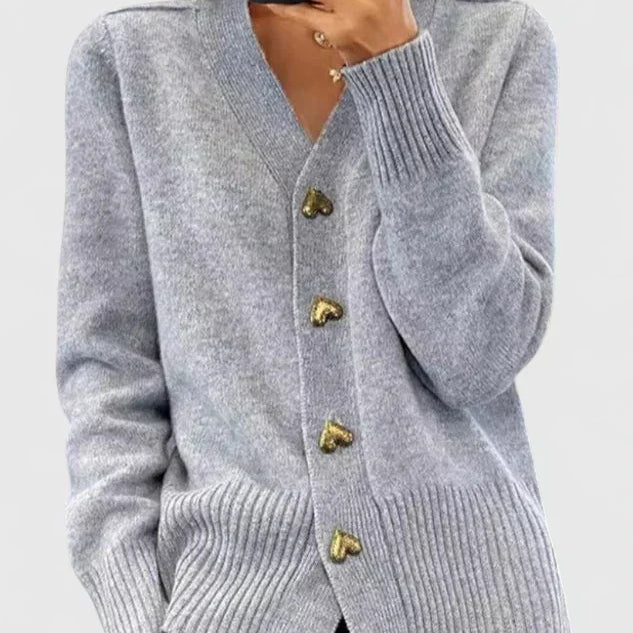 Katrin | Szív alakú kardigán gombos