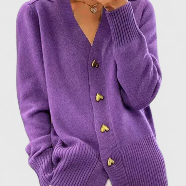 Katrin | Szív alakú kardigán gombos